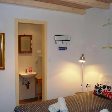 Md Apartment *